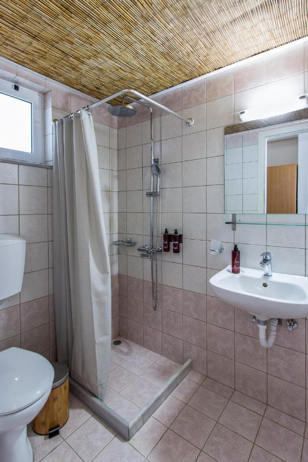 Kanso Rooms Γαλατάς Εξωτερικό φωτογραφία
